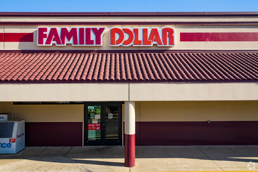 More Photos Of 8707-8771 Temple Terrace Hwy, Temple Terrace Unknown For Lease