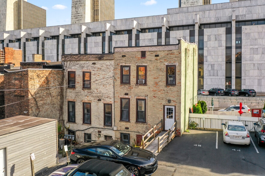 More Photos Of 132-134 S Swan St, Albany Office Residential For Sale