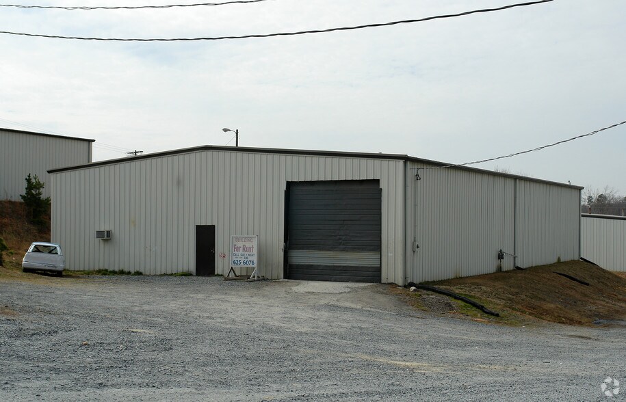 More Photos Of 2514 N Fayetteville St, Asheboro Warehouse For Lease