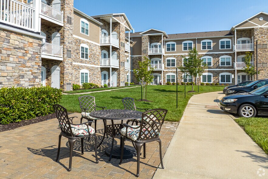 More Photos Of 13350 S Greenwood St, Olathe Apartments For Sale