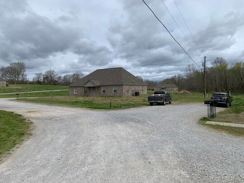 More Photos Of 9120 Feathers Chapel Dr, Somerville Apartments For Sale