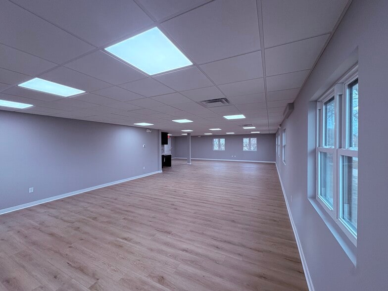 More Photos Of 408 Bethel Rd, Somers Point Office For Sale