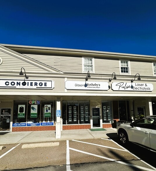More Photos Of 420 Boston Post Rd, Sudbury General Retail For Lease