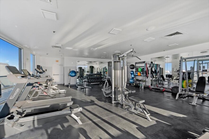 More Photos Of 900 S Las Vegas Blvd, Las Vegas Apartments For Sale