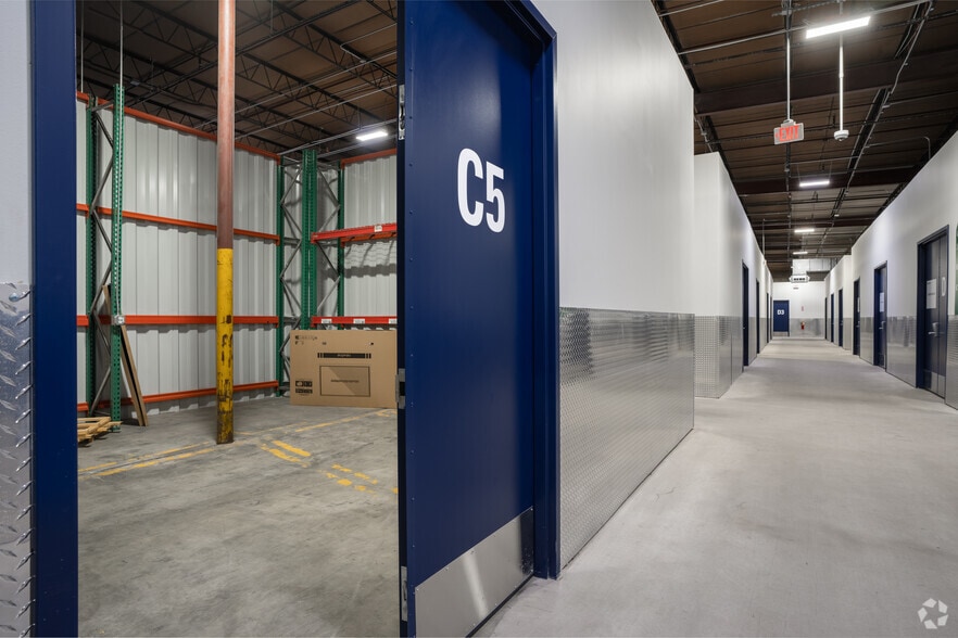 More Photos Of 1650 Marietta Blvd NW, Atlanta Warehouse For Lease