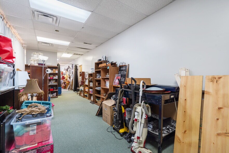 More Photos Of 1875 N State Highway CC, Nixa General Retail For Lease