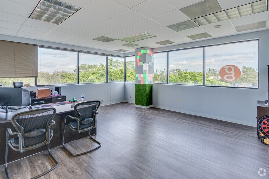 More Photos Of 14750 NW 77th Ct, Miami Lakes Office For Lease