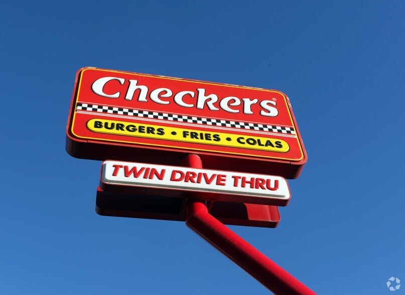 More Photos Of 2301 N 29th St, Philadelphia Unknown For Lease