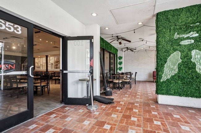 More Photos Of 7653 International Dr, Orlando Freestanding For Lease