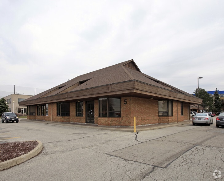 More Photos Of 5 Director Ct, Vaughan Unknown For Lease