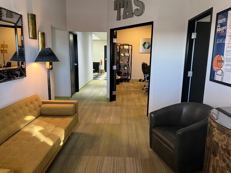 More Photos Of 2436 County Road 311, Jarrell Flex For Lease