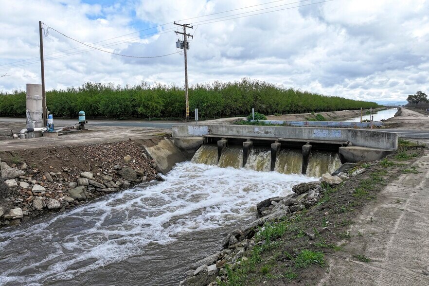 More Photos Of Road 180, Strathmore Land For Sale