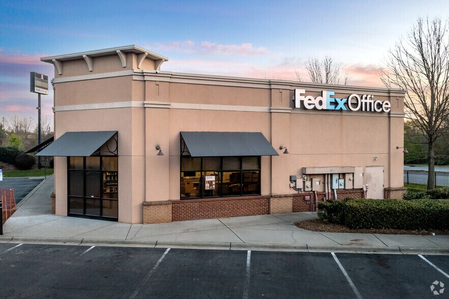 More Photos Of E Innes St, Salisbury Unknown For Lease