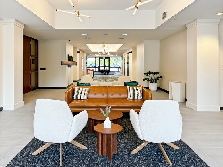 More Photos Of 5201 Eden Ave, Edina Coworking Space