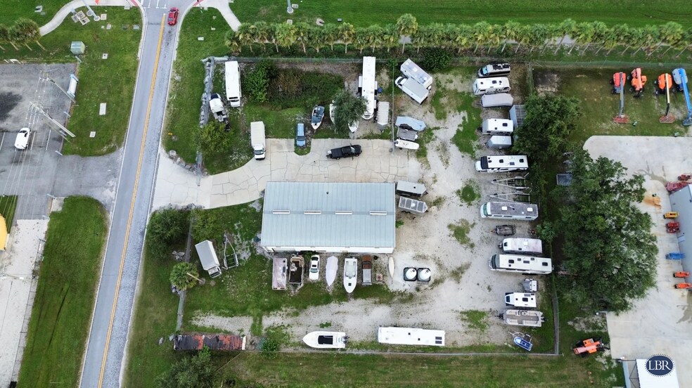 More Photos Of 8770 Holiday Springs Rd, Rockledge Warehouse For Lease
