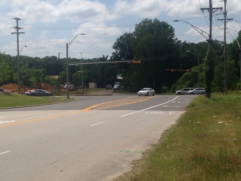 Primary Photo Of 711 Estes Dr, Longview Freestanding For Lease