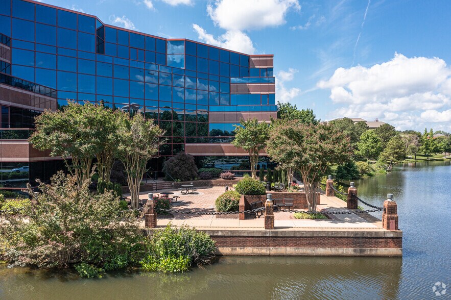 More Photos Of 4510 Cox Rd, Glen Allen Office For Lease
