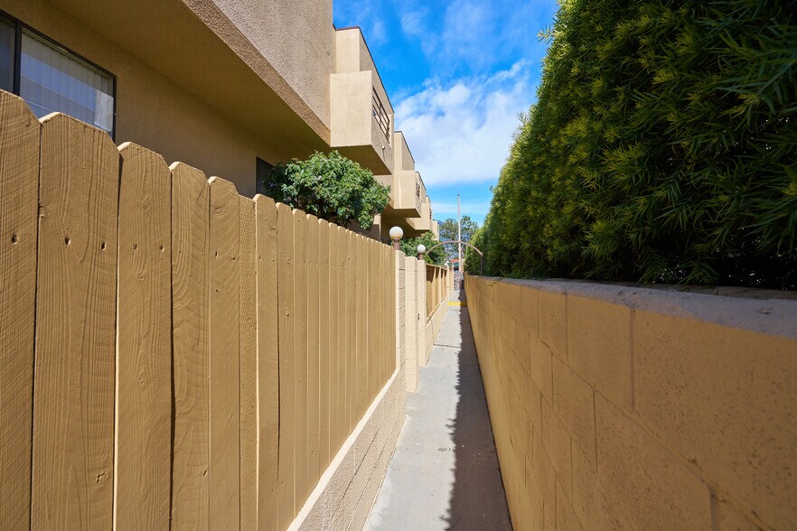 More Photos Of 143 Alta St, Arcadia Apartments For Sale