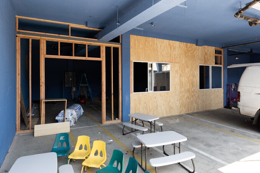 More Photos Of 1518 S Robertson Blvd, Los Angeles Schools For Lease
