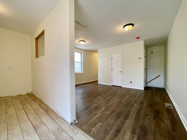 More Photos Of 1012 Florida Ave NE, Washington Office For Sale