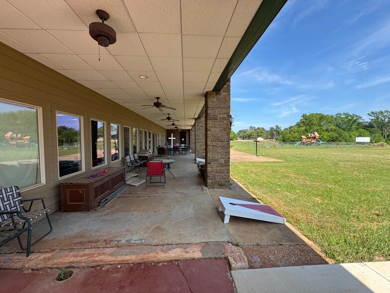 More Photos Of 2130 Country Club Rd, Palestine Golf Course Driving Range For Sale