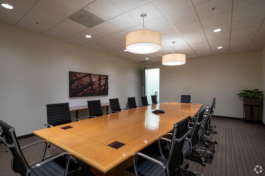 More Photos Of 3575 Piedmont Rd NE, Atlanta Office For Lease