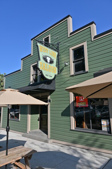 More Photos Of 1731-1745 Willamette Falls Dr, West Linn Storefront For Sale