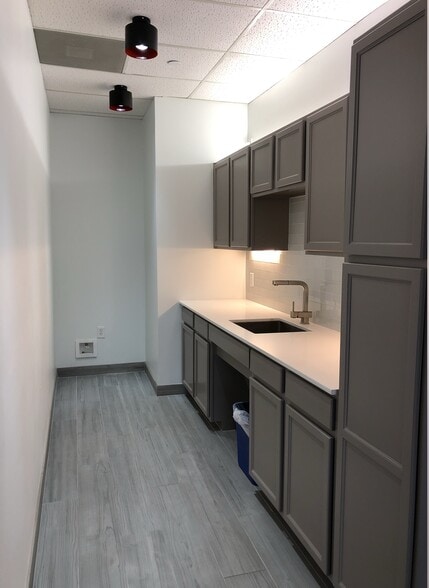 More Photos Of 4144 N Central Expy, Dallas Coworking Space