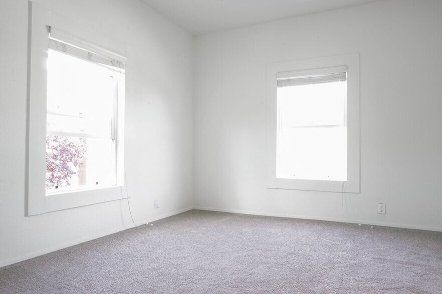 More Photos Of 701-711 E Pike St, Seattle Apartments For Sale