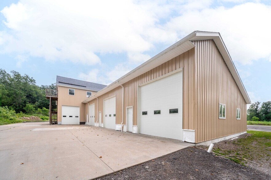 More Photos Of 429 Fairchance Rd., Morgantown Warehouse For Lease