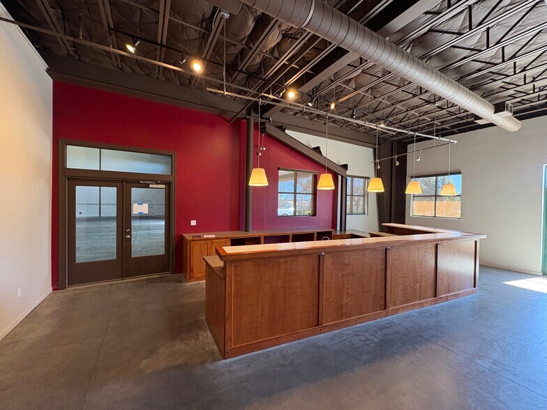 More Photos Of 178 Suburban Rd, San Luis Obispo Warehouse For Lease