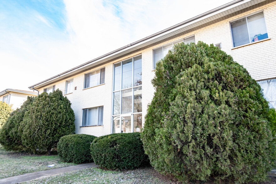 More Photos Of 8331 Duryea Ave, Saint Louis Apartments For Sale