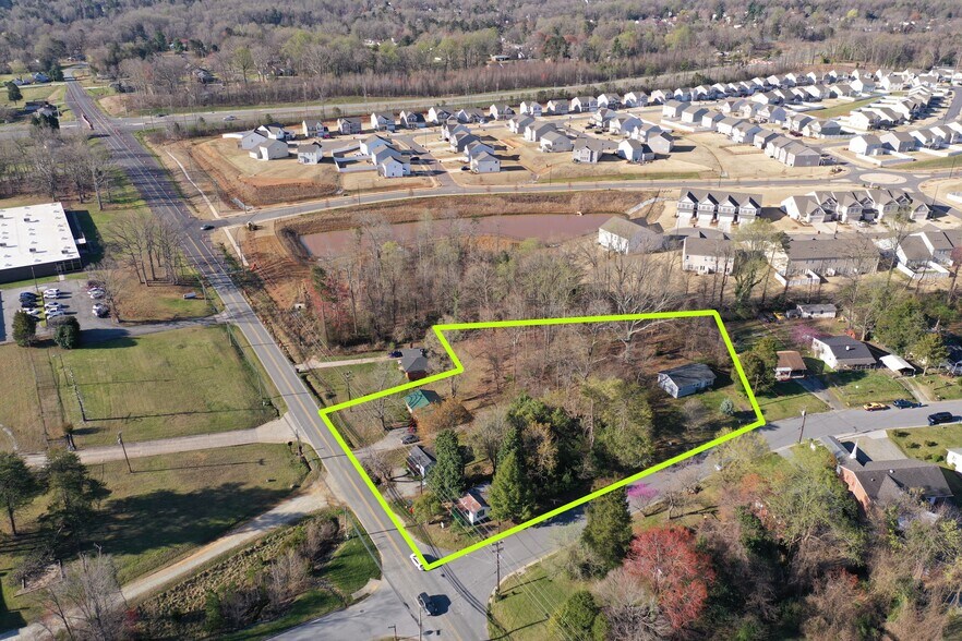 More Photos Of 304 N Scientific St, Jamestown Land For Sale