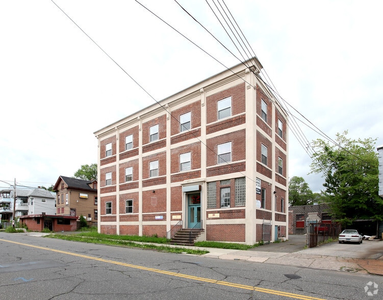 More Photos Of 370 Davenport Ave, New Haven Office For Sale