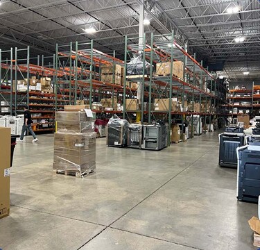 More Photos Of 6 Territorial Ct, Bolingbrook Flex For Lease