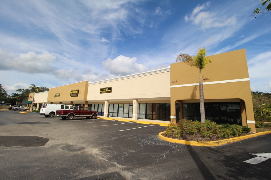 More Photos Of Semoran Blvd @ Semoran Blvd. (SR. 436) & Winter Wo, Winter Park Unknown For Lease