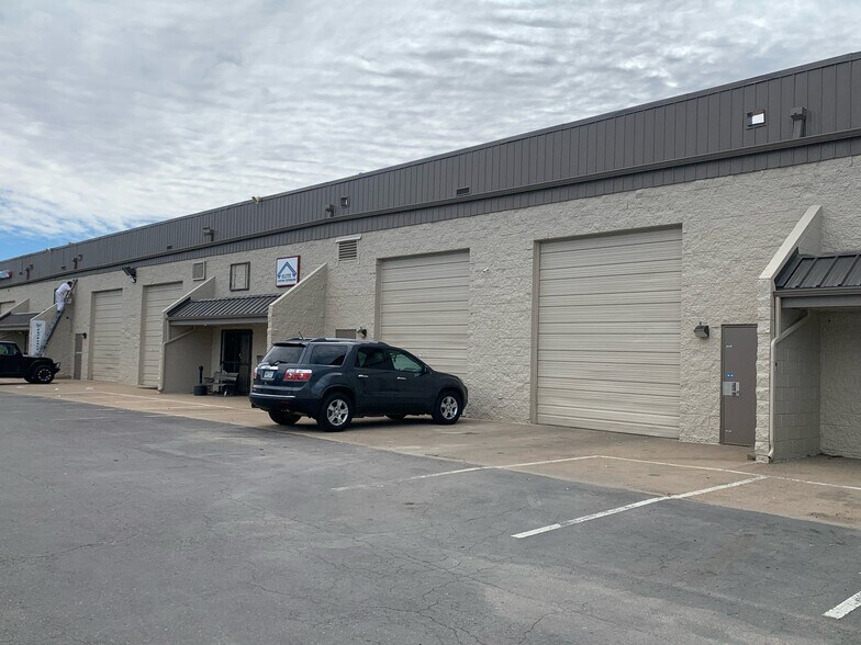 Primary Photo Of 11450 N Cherokee St, Northglenn Warehouse For Lease