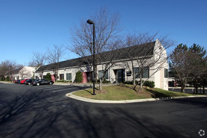 Primary Photo Of 1801-1823 Brightseat Rd, Landover Office For Sale