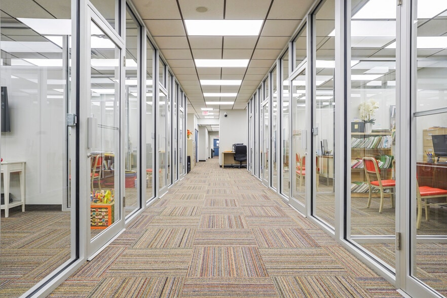 More Photos Of 283 N Broad St, Elizabeth Freestanding For Lease