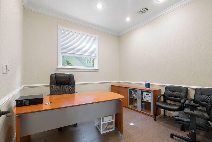 Primary Photo Of 102920 Overseas Hwy, Key Largo Office Residential For Sale