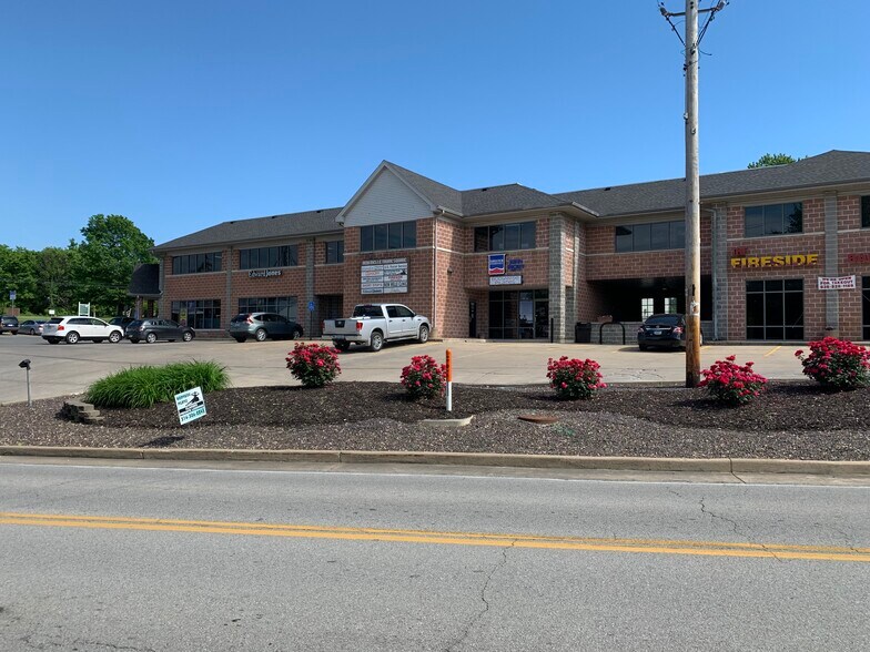 More Photos Of 30 W Highway D, New Melle Storefront Retail Office For Lease