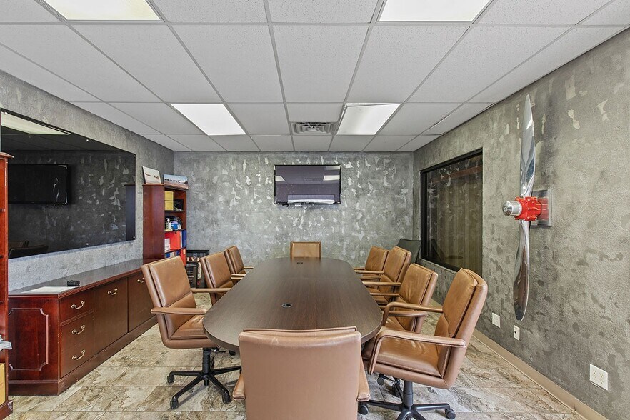 More Photos Of 8319 Thora Ln, Spring Airplane Hangar For Sale