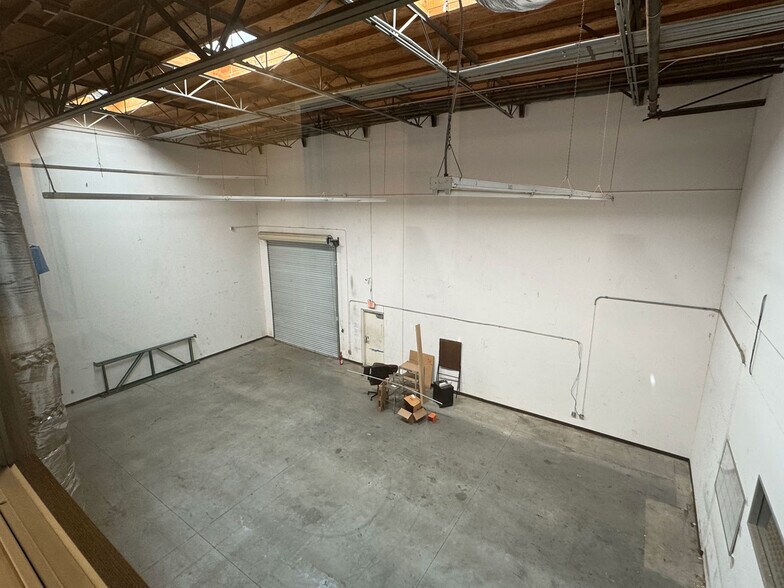 More Photos Of 29033 Avenue Sherman, Valencia Loft Creative Space For Sale
