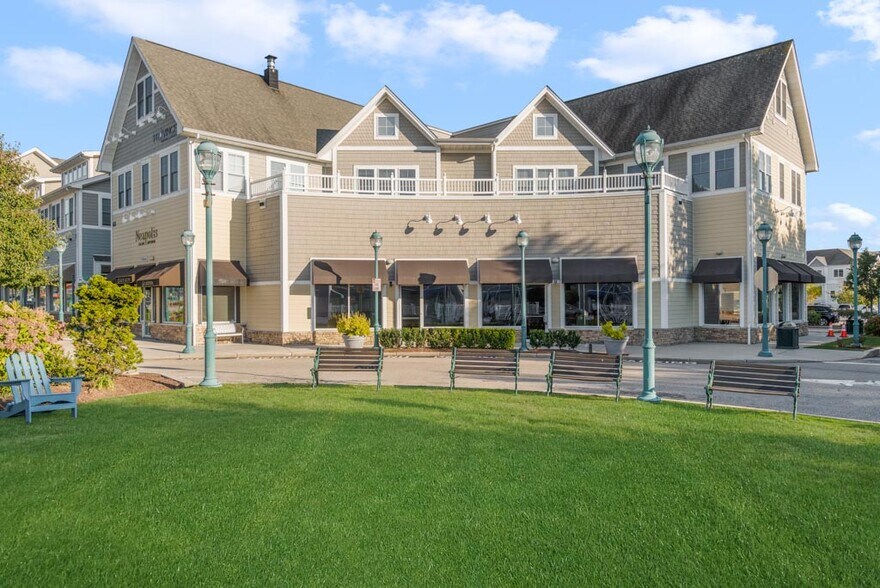 More Photos Of 50 South County Commons Way, South Kingstown Unknown For Lease
