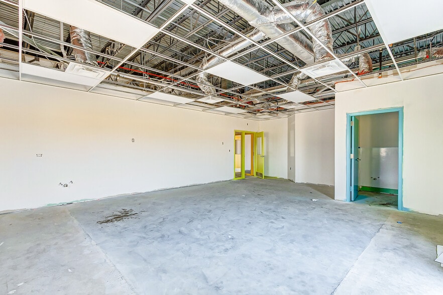 More Photos Of 24004 Porter Ranch Ln, Katy Unknown For Lease