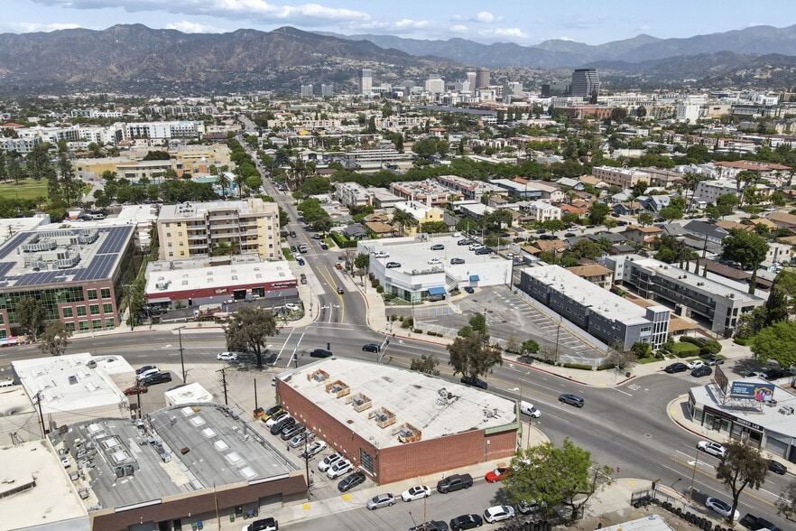 More Photos Of 4623 San Fernando Rd, Glendale Manufacturing For Lease