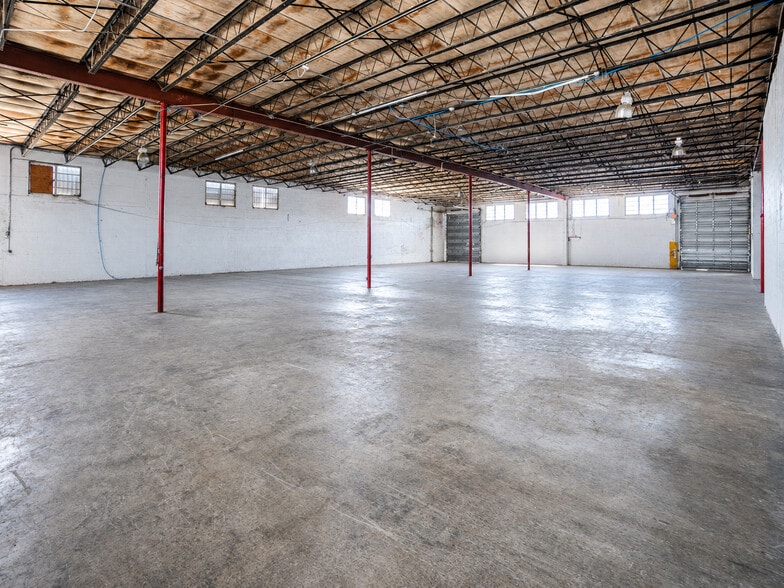 More Photos Of 455 E 10th Ave, Hialeah Warehouse For Sale