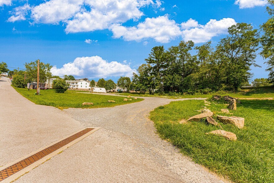 More Photos Of TBD Pineview Dr, Morgantown Land For Sale