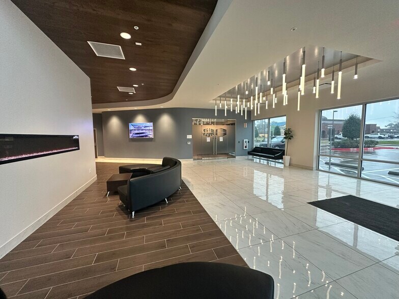 More Photos Of 505 S Friendswood Dr, Friendswood Medical For Lease