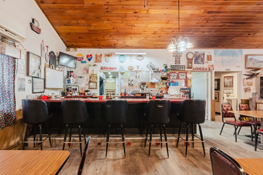 More Photos Of 8541 State Route 3, Henderson General Retail For Sale